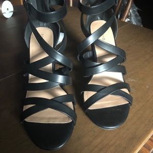 Torrid pumps. Black. Never worn.